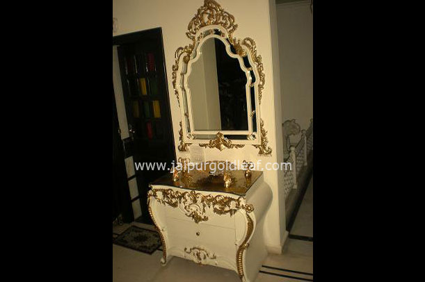 Champagne leafing on furniture at Goldleafing on Furniture, Amritsar — Jaipur Gold Leaf